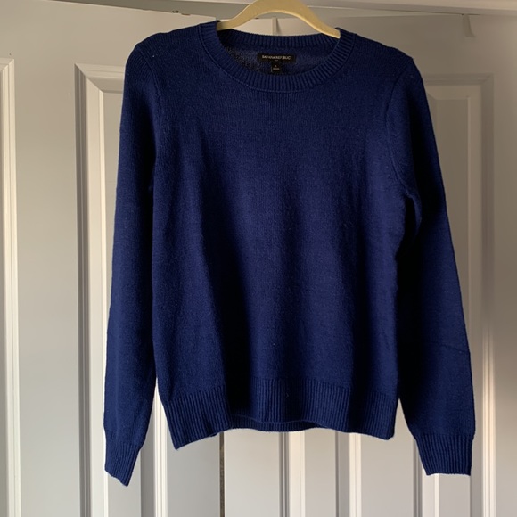 NWT Banana Republic Crew Neck Sweater - Picture 13 of 13